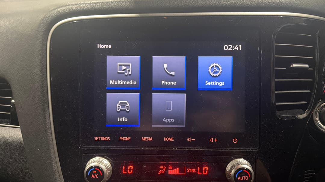 2019 Mitsubishi Outlander Ls 7 Seat (2WD), Automatic, 81336 km, Infotainment System