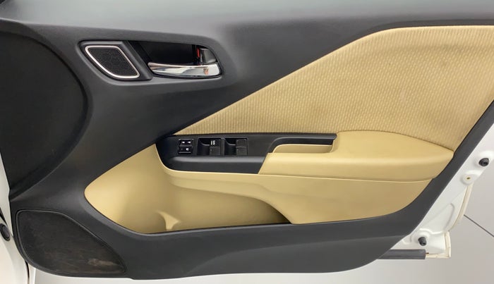 2019 Honda City V MT PETROL, Petrol, Manual, 46,547 km, Driver Side Door Panels Control