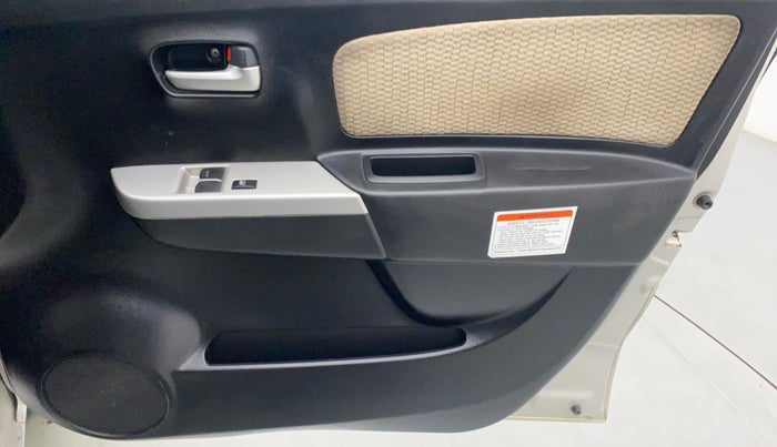 2017 Maruti Wagon R 1.0 LXI CNG, CNG, Manual, 52,191 km, Driver Side Door Panels Control