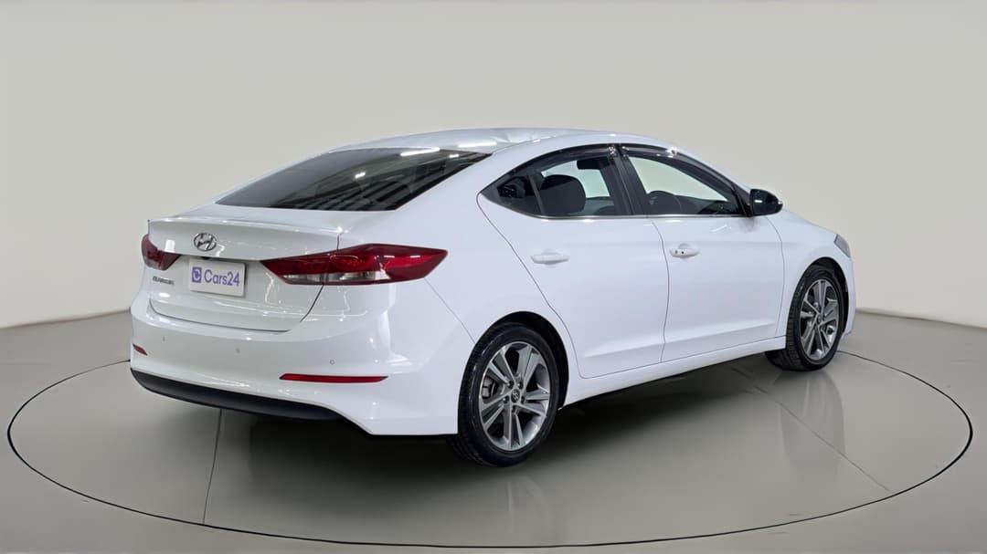 2017 Hyundai Elantra Elite 2.0 Mpi, Automatic, 22813 km, Right Back Diagonal (45- Degree) View