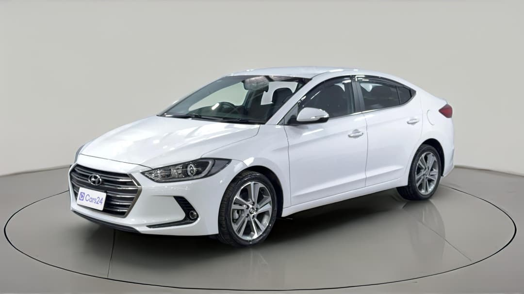 2017 Hyundai Elantra Elite 2.0 Mpi, Automatic, 22813 km, Left Front Diagonal (45- Degree) View