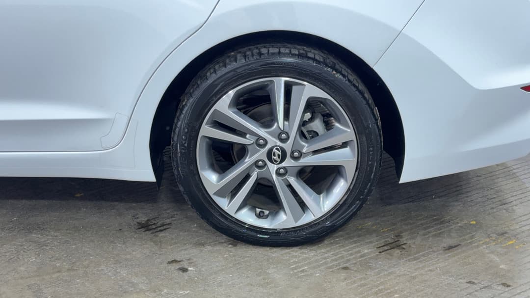 2017 Hyundai Elantra Elite 2.0 Mpi, Automatic, 22813 km, Left Rear Wheel