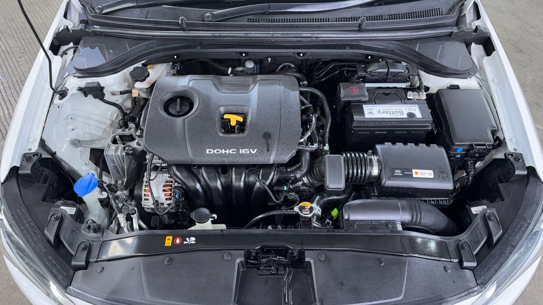 2017 Hyundai Elantra Elite 2.0 Mpi, Automatic, 22813 km, Open Bonnet (Engine)