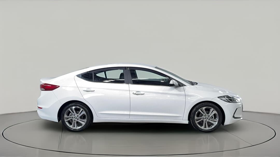 2017 Hyundai Elantra Elite 2.0 Mpi, Automatic, 22813 km, Right Side View