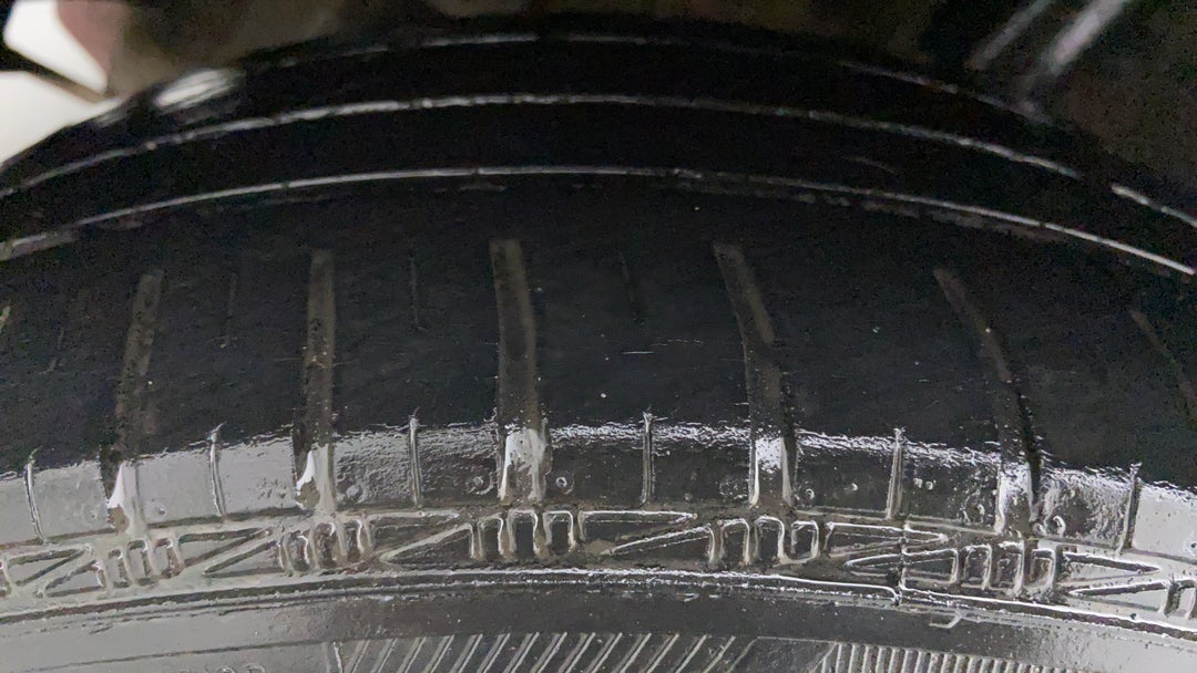 Right Rear Tyre Tread