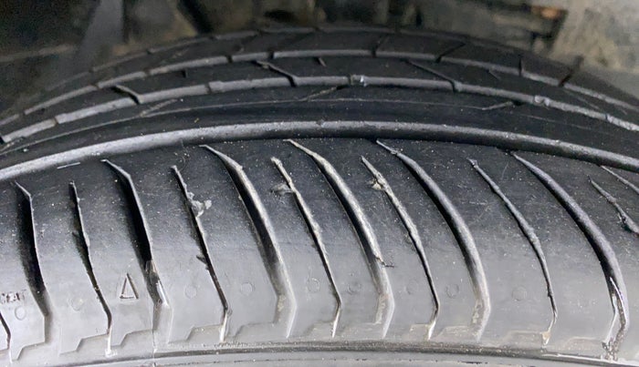 2019 Tata NEXON XM 1.2, Petrol, Manual, 21,305 km, Right Front Tyre Tread