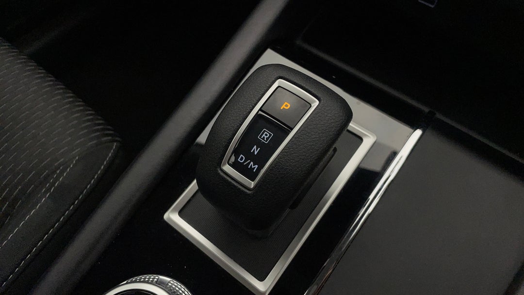 2024 Mitsubishi Outlander Es 7 Seat (2WD), Automatic, 26916 km, Gear Lever 