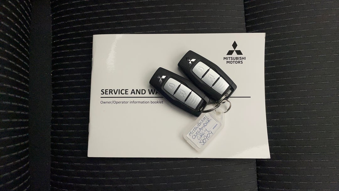 2024 Mitsubishi Outlander Es 7 Seat (2WD), Automatic, 26916 km, Key Close-up