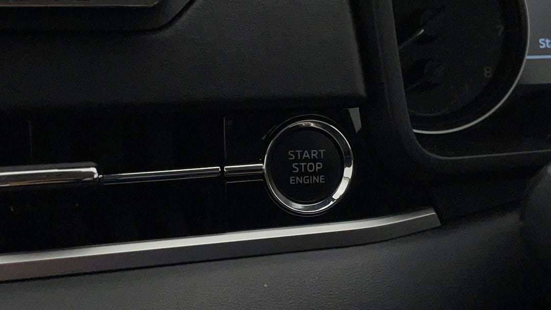 2024 Mitsubishi Outlander Es 7 Seat (2WD), Automatic, 26916 km, Keyless / Button Start