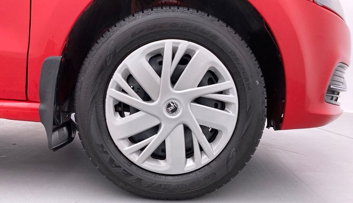 2019 Volkswagen Polo Trendline 1.0 L Petrol, Petrol, Manual, 52,142 km, Right Front Wheel