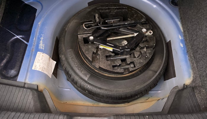 2019 Volkswagen Ameo Trendline 1.0, Petrol, Manual, 13,942 km, Spare Tyre