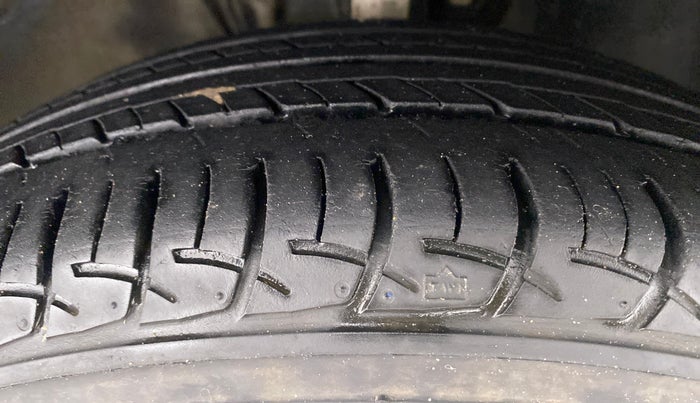 2019 Volkswagen Ameo Trendline 1.0, Petrol, Manual, 13,942 km, Right Front Tyre Tread