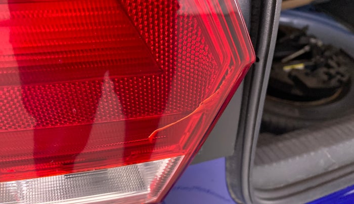2019 Volkswagen Ameo Trendline 1.0, Petrol, Manual, 13,942 km, Left tail light - Minor damage
