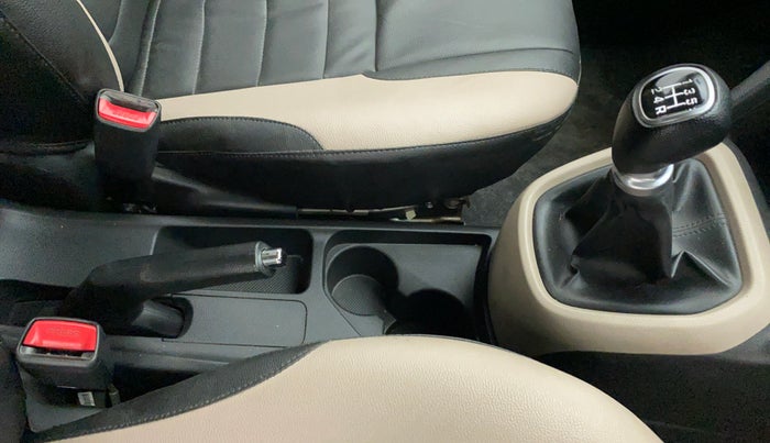2018 Hyundai Grand i10 ASTA 1.2 KAPPA VTVT, Petrol, Manual, 30,181 km, Gear Lever