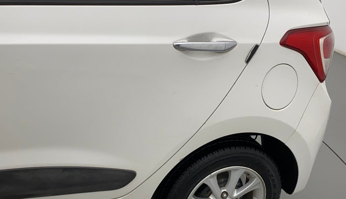 2015 Hyundai Grand i10 ASTA 1.1 CRDI, Diesel, Manual, 1,21,650 km, Left quarter panel - Minor scratches