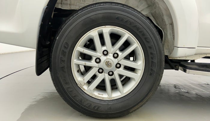 2014 Toyota Fortuner SPORTIVO 4X2 MT, Diesel, Manual, Right Rear Wheel