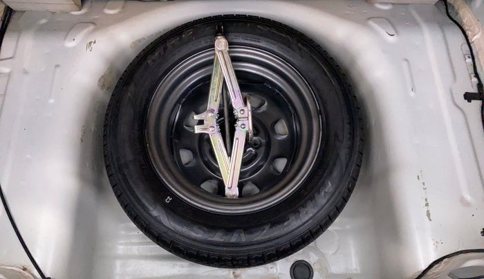 2018 Hyundai Eon MAGNA PLUS, Petrol, Manual, 9,154 km, Spare Tyre