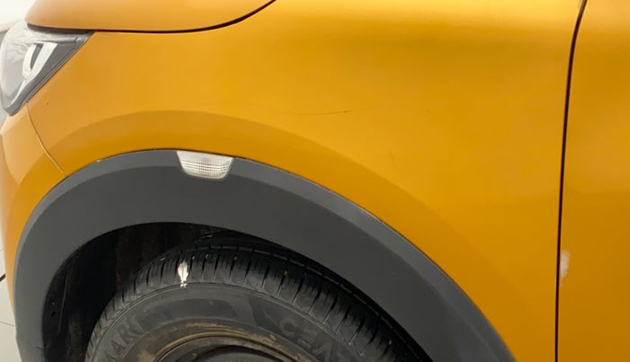 2019 Renault TRIBER 1.0 RXL PETROL, Petrol, Manual, 27,335 km, Left fender - Minor scratches