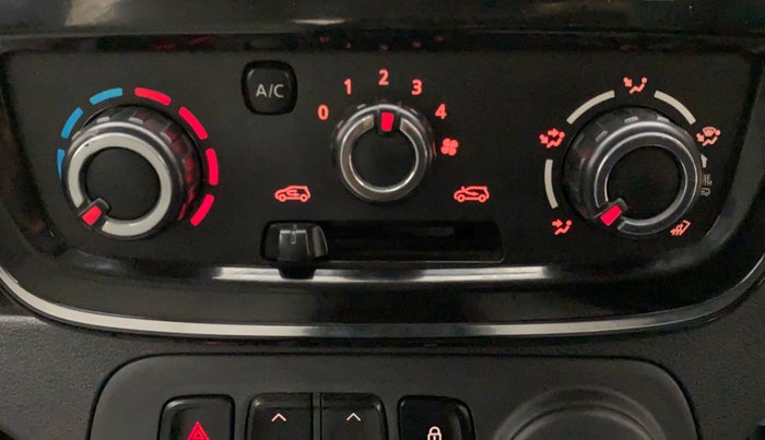 2016 Renault Kwid RXT 0.8, Petrol, Manual, 24,300 km, Dashboard - Air Re-circulation knob is not working