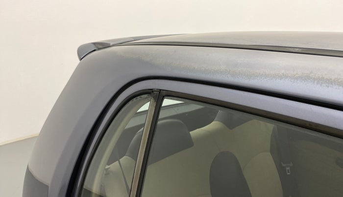 2010 Hyundai Santro Xing GLS, Petrol, Manual, 20,245 km, Right C pillar - Paint is slightly faded