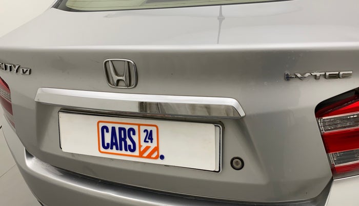 2012 Honda City 1.5L I-VTEC V MT, Petrol, Manual, 84,108 km, Dicky (Boot door) - Slightly dented