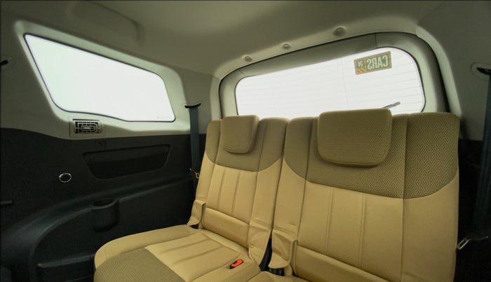 2021 Mahindra XUV500 W9, Diesel, Manual, 21,304 km, Third Seat Row ( optional )