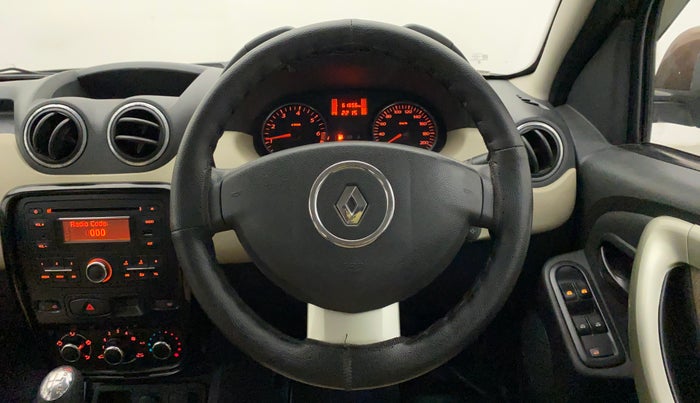 2014 Renault Duster RXL PETROL, Petrol, Manual, 61,855 km, Steering Wheel Close Up