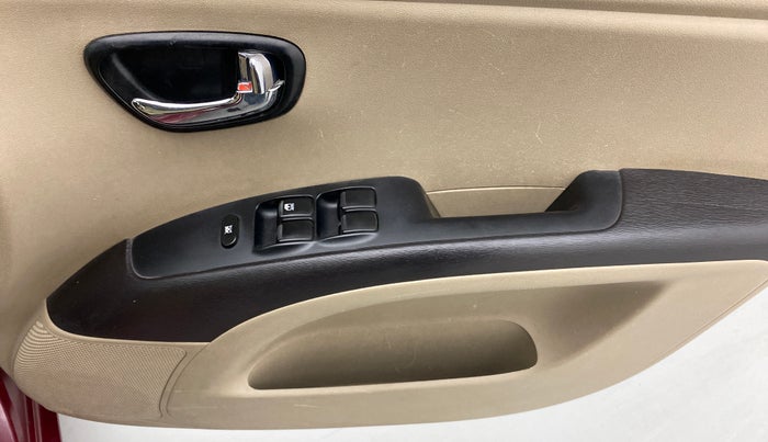 2015 Hyundai i10 SPORTZ 1.1 IRDE2, Petrol, Manual, 54,886 km, Driver Side Door Panels Control