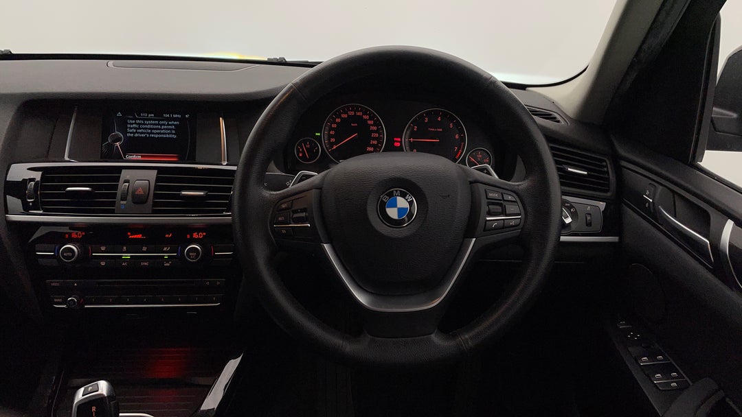 2017 BMW X3 Xdrive 20i, Automatic, 94859 km, Steering Wheel Close-up