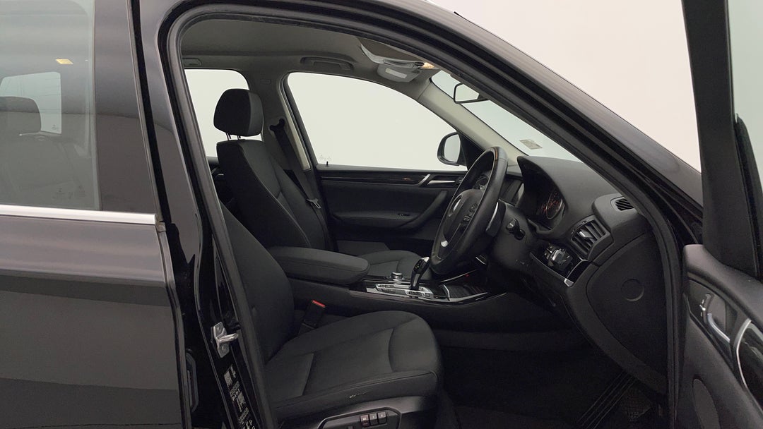 2017 BMW X3 Xdrive 20i, Automatic, 94859 km, Right Side Front Door Cabin View