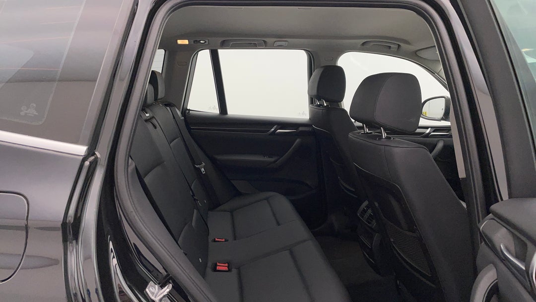 2017 BMW X3 Xdrive 20i, Automatic, 94859 km, Right Side Rear Door Cabin View