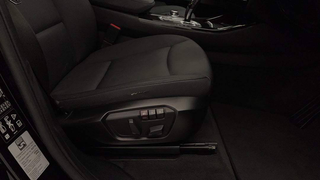 2017 BMW X3 Xdrive 20i, Automatic, 94859 km, Drivers Side Adjustment Panel