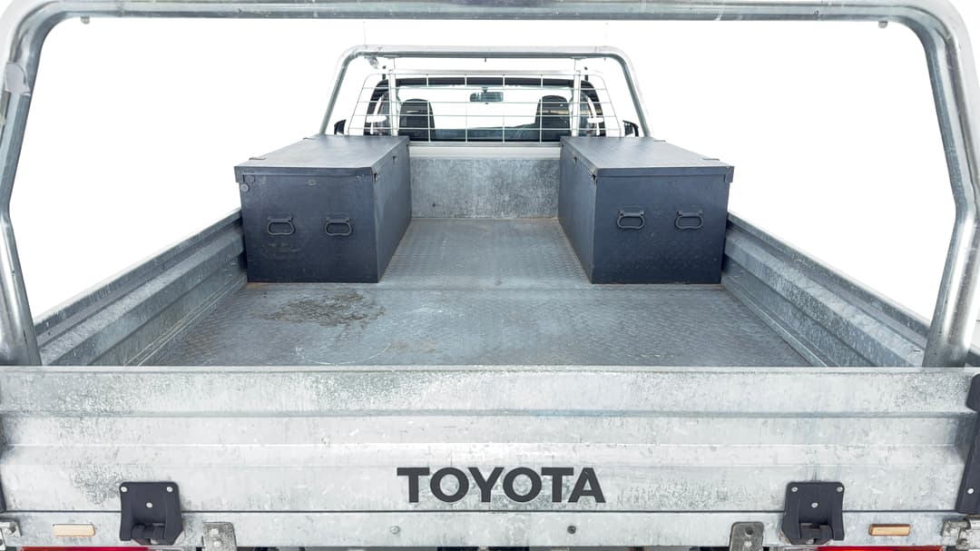 2019 Toyota Hilux Workmate, Manual, 44618 km, Boot Inside View