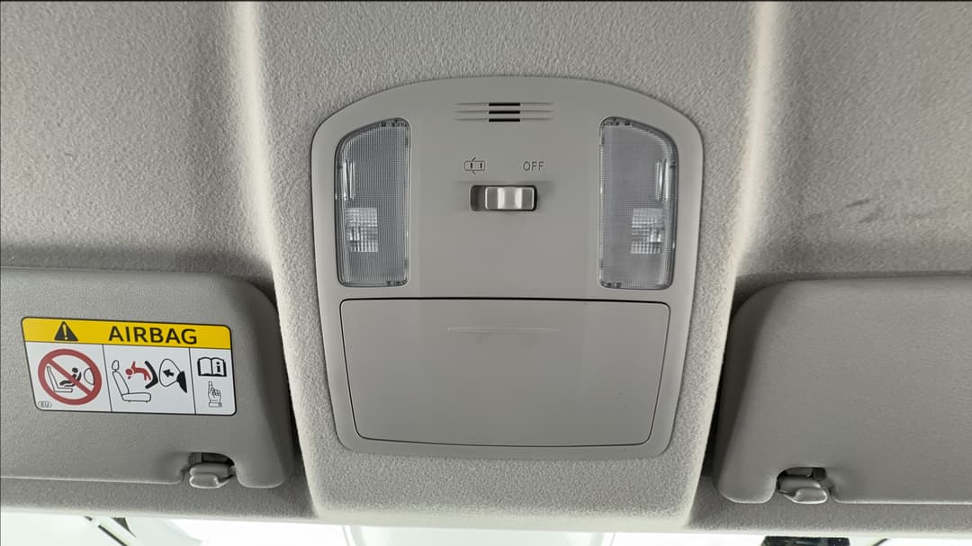 2019 Toyota Hilux Workmate, Manual, 44618 km, On-Roof Controls/Sunglass holder