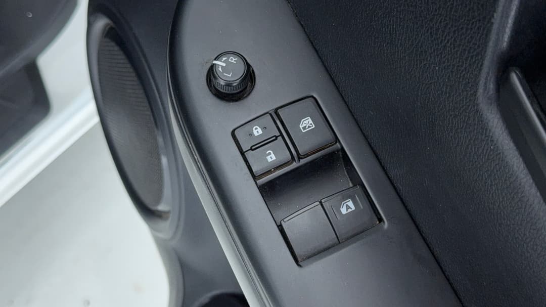 2019 Toyota Hilux Workmate, Manual, 44618 km, Drivers Side Door Panel Controls