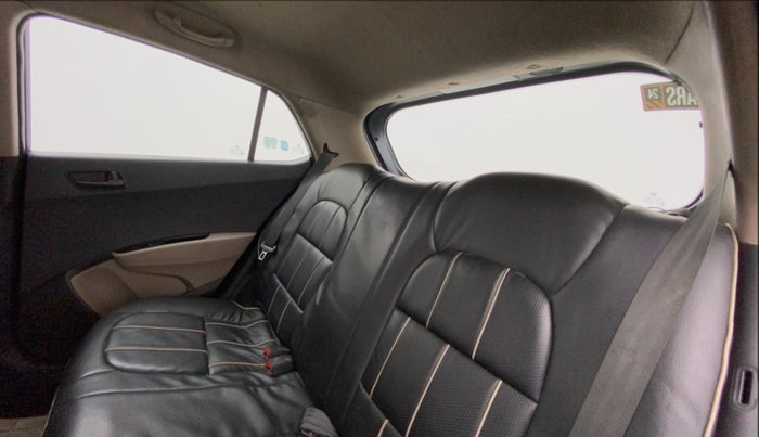 2013 Hyundai Grand i10 MAGNA 1.1 CRDI, Diesel, Manual, 60,739 km, Right Side Rear Door Cabin