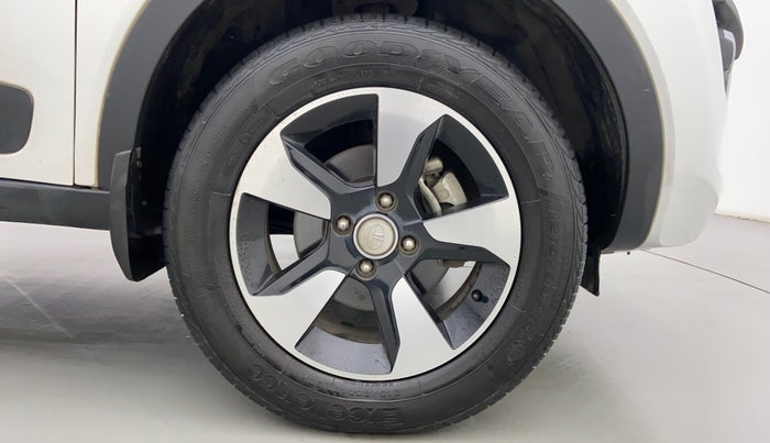 2019 Tata NEXON XZA+ 1.5, Diesel, Automatic, 37,240 km, Right Front Wheel