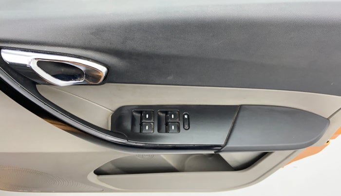 2016 Tata Tiago XZ 1.2 REVOTRON, Petrol, Manual, 28,827 km, Driver Side Door Panels Control