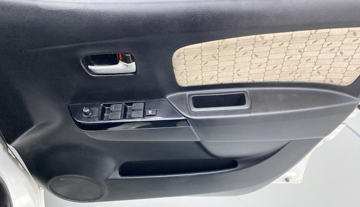 2018 Maruti Wagon R 1.0 VXI AMT, Petrol, Automatic, 7,087 km, Driver Side Door Panels Control