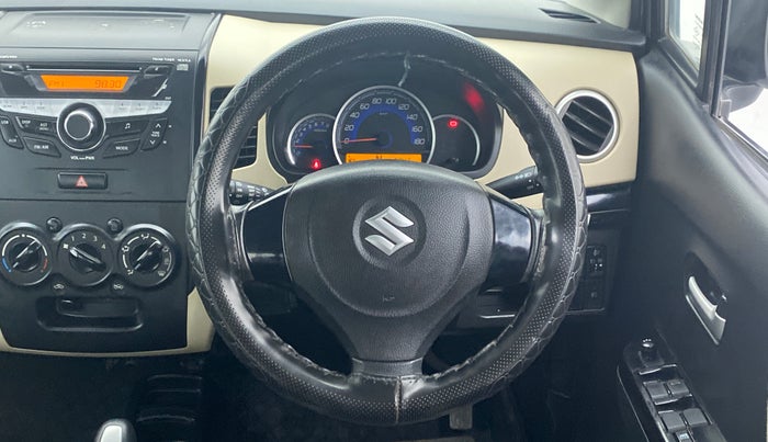 2018 Maruti Wagon R 1.0 VXI AMT, Petrol, Automatic, 7,087 km, Steering Wheel Close Up