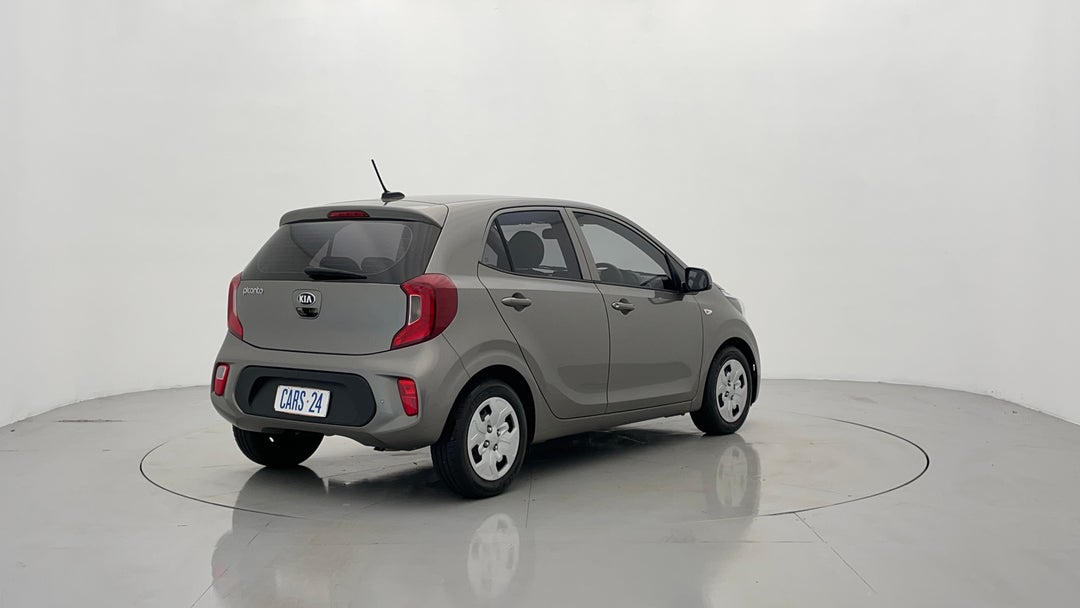 Right Back Diagonal (45- Degree) View