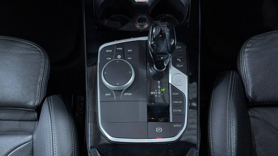 2019 BMW 1 18i M Sport, Automatic, 45275 km, Gear Lever 