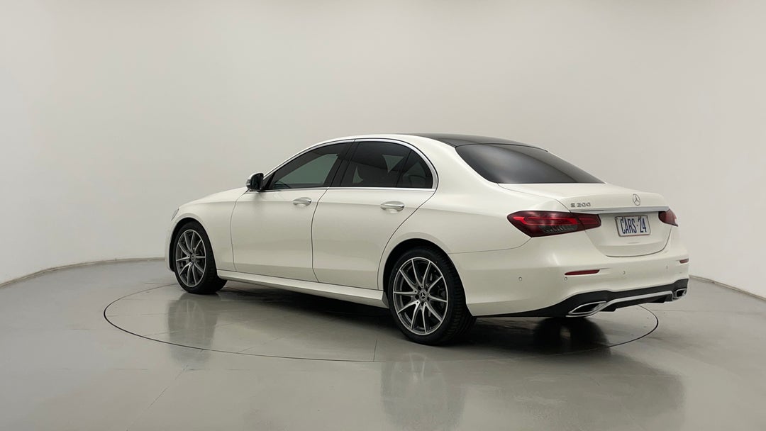 Left Back Diagonal (45- Degree) View