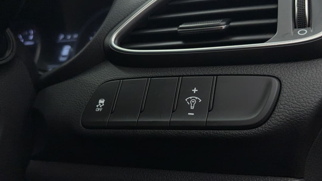 2018 Hyundai i30 Active, Automatic, 25208 km, Utility Switches/Buttons