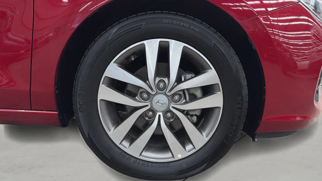 2018 Hyundai i30 Active, Automatic, 25208 km, Right Front Wheel