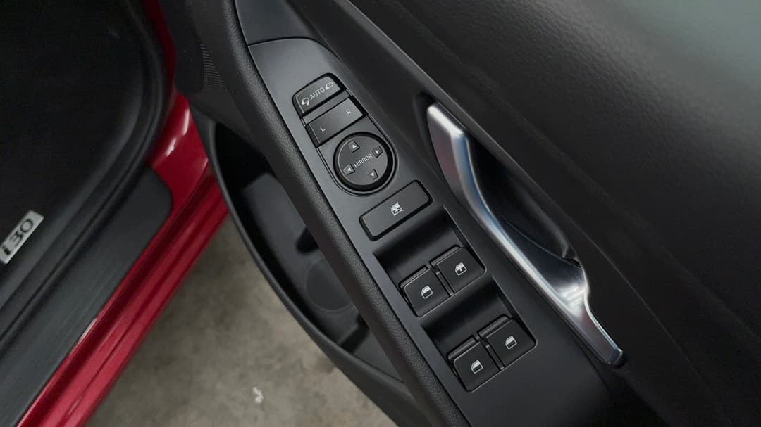 2018 Hyundai i30 Active, Automatic, 25208 km, Drivers Side Door Panel Controls