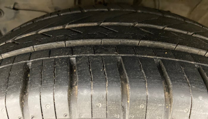 2014 Honda City V MT PETROL, Petrol, Manual, 41,662 km, Left Front Tyre Tread