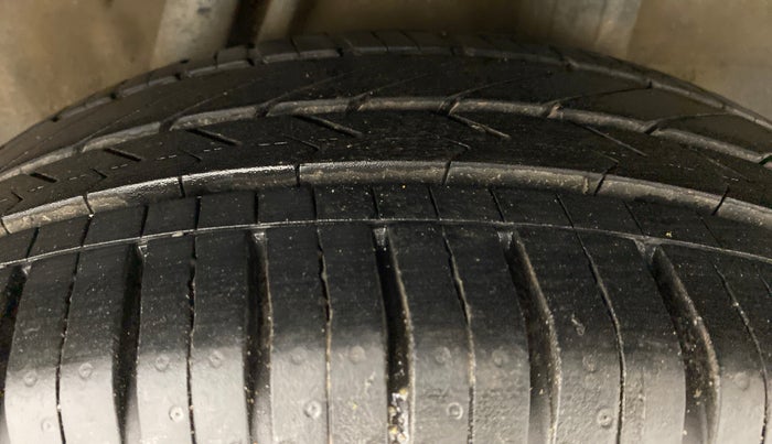 2014 Honda City V MT PETROL, Petrol, Manual, 41,662 km, Left Rear Tyre Tread