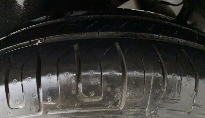 2012 Maruti Swift Dzire VXI, Petrol, Manual, 40,092 km, Left Rear Tyre Tread