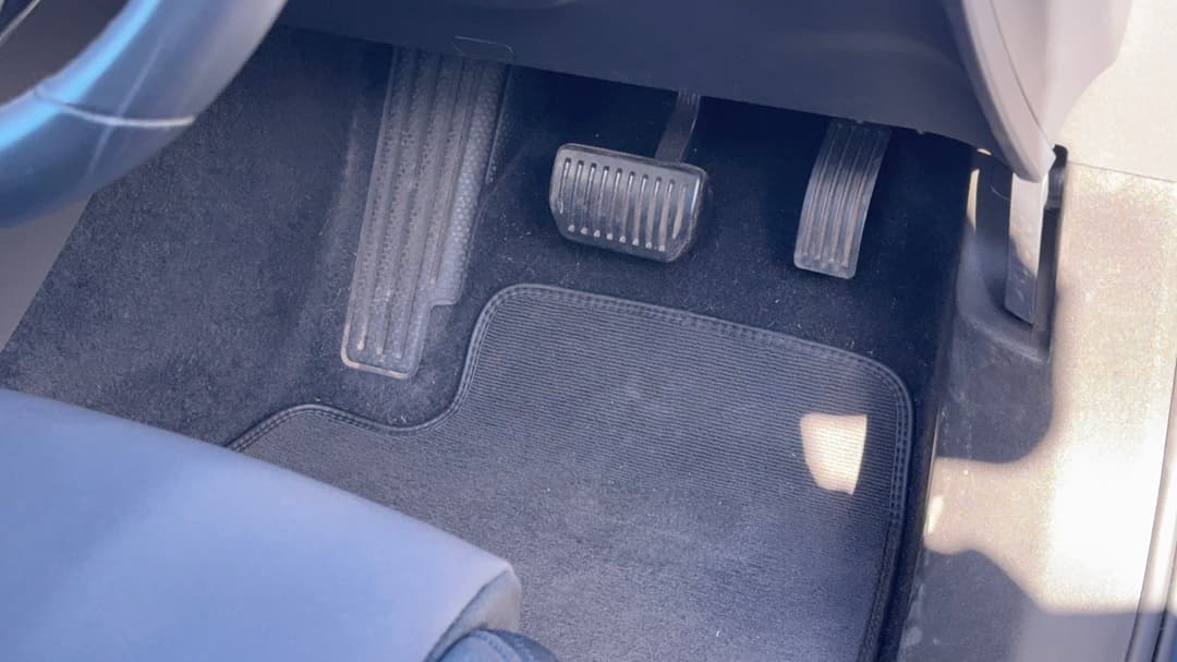 2022 Polestar 2 Long Range Dual Motor 78kwh, Automatic, 32095 km, Pedals and Footmat